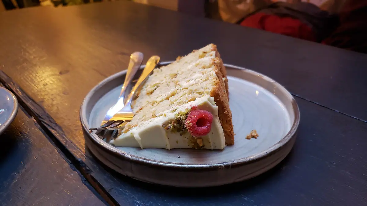 Dipyum Cakes – cake shop in Sparkhill, Birmingham